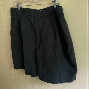 Andrew Fezza Shorts 2 pockets at front 2 at back. New condition never washed